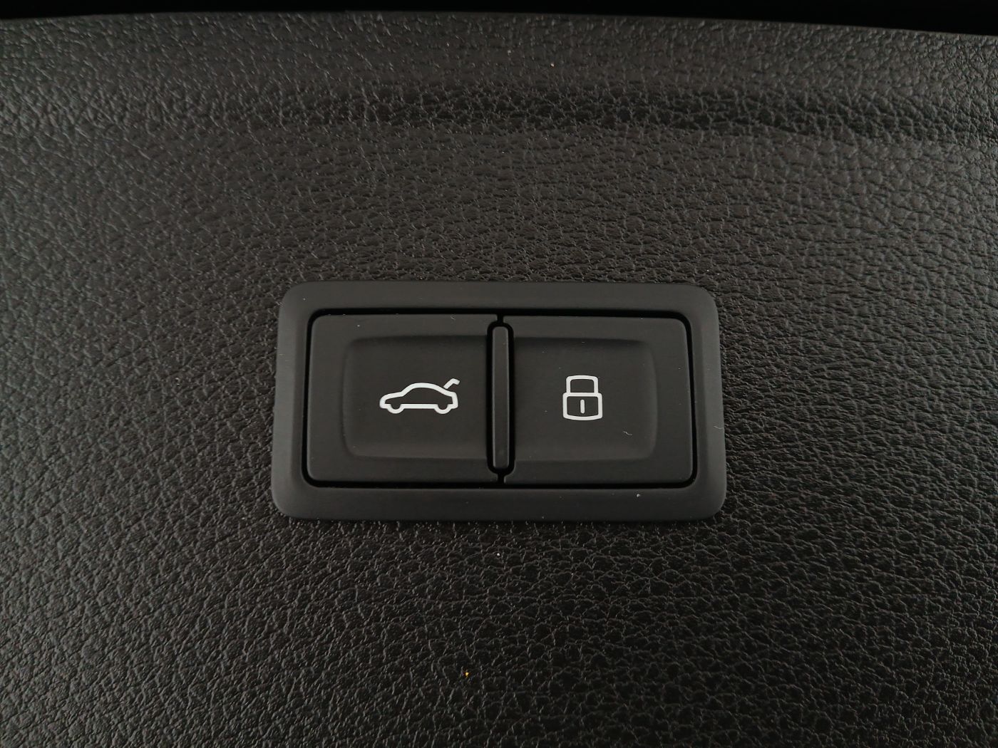 Audi Q5 40 TDI quattro intense Aut. | Bild 27 von 28