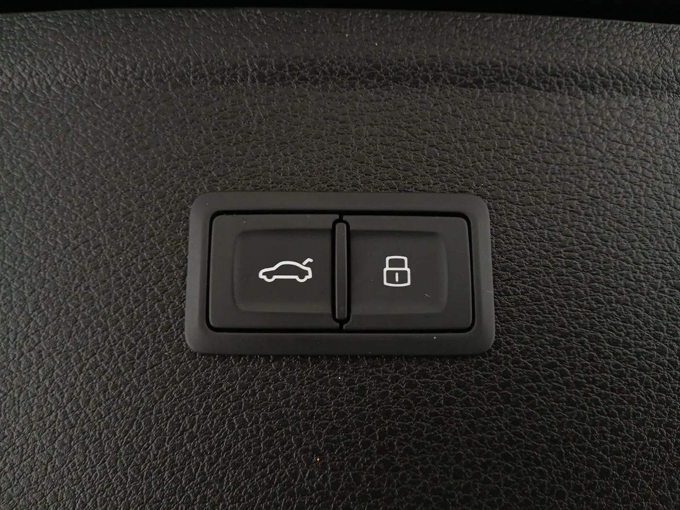 Audi Q5 40 TDI quattro intense Aut. | Bild 27 von 28