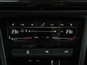VW Touran 2.0 TDI Highline DSG | Thumbnail 21 von 27