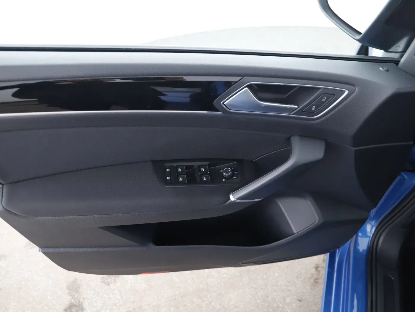 VW Touran 2.0 TDI Highline DSG | Bild 7 von 25