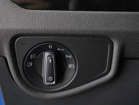 VW Touran 2.0 TDI Highline DSG | Thumbnail 9 von 25