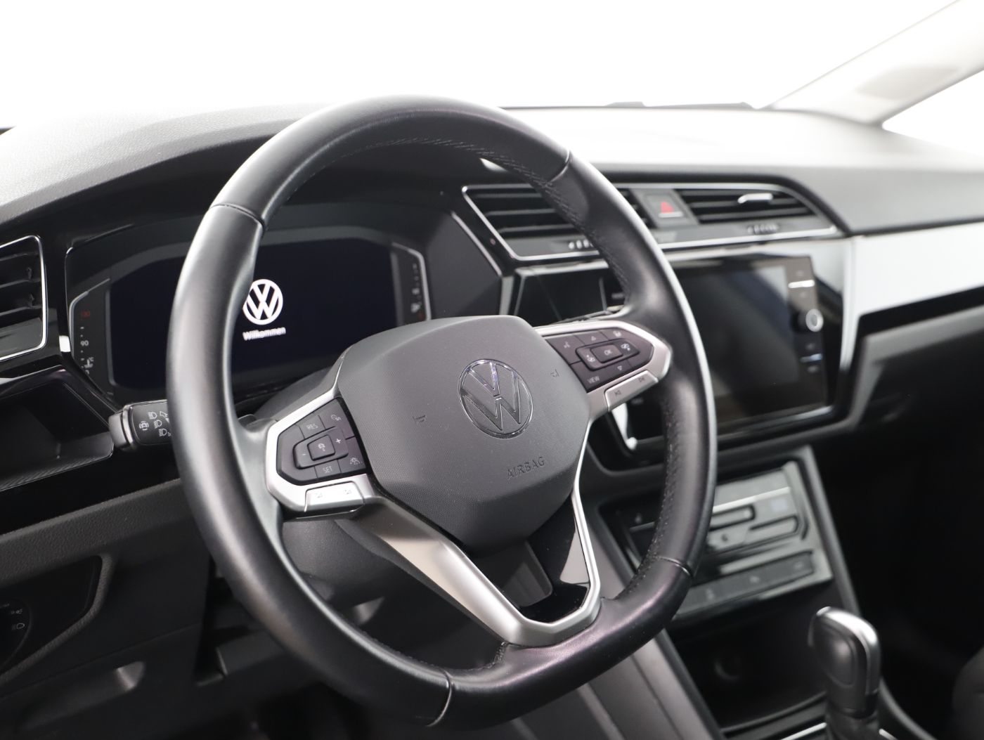 VW Touran 2.0 TDI Highline DSG | Bild 12 von 25