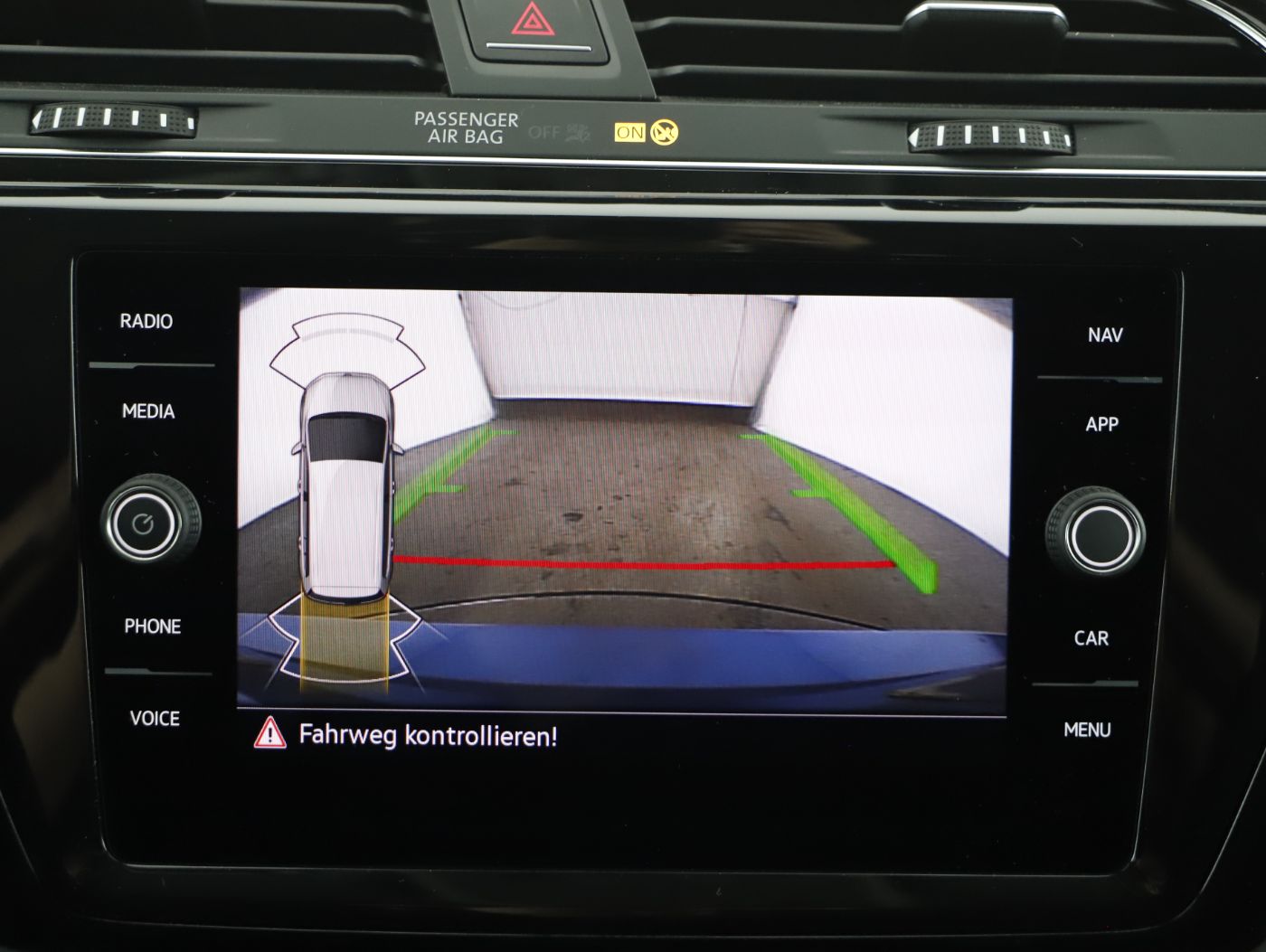 VW Touran 2.0 TDI Highline DSG | Bild 18 von 25