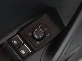 Seat Leon 2.0 TDI FR *BALD VERFÜGBAR* | Thumbnail 9 von 24