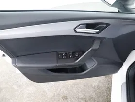 Seat Leon 2.0 TDI FR *BALD VERFÜGBAR* | Thumbnail 8 von 24