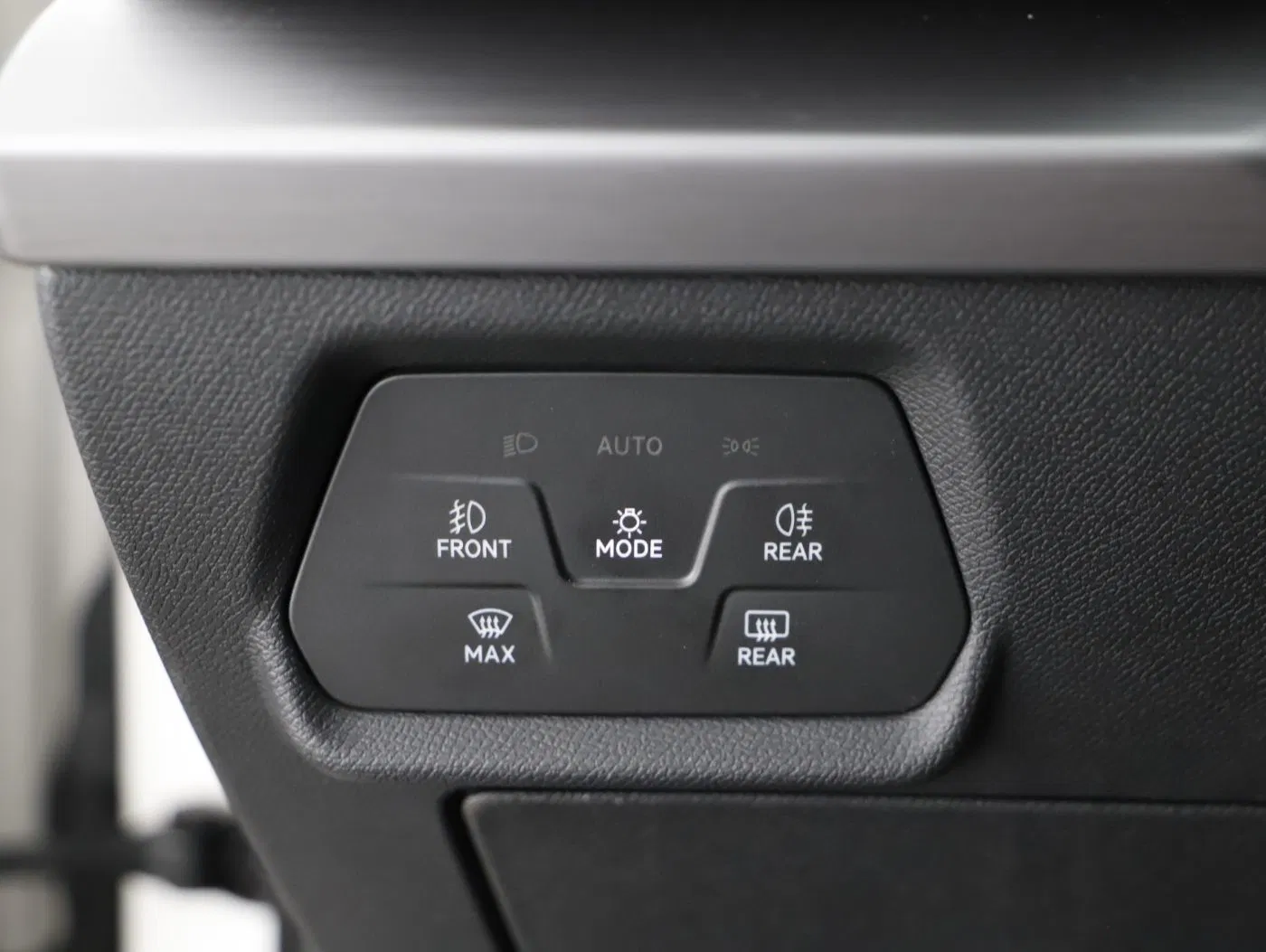 Seat Leon 2.0 TDI FR *BALD VERFÜGBAR* | Bild 10 von 24