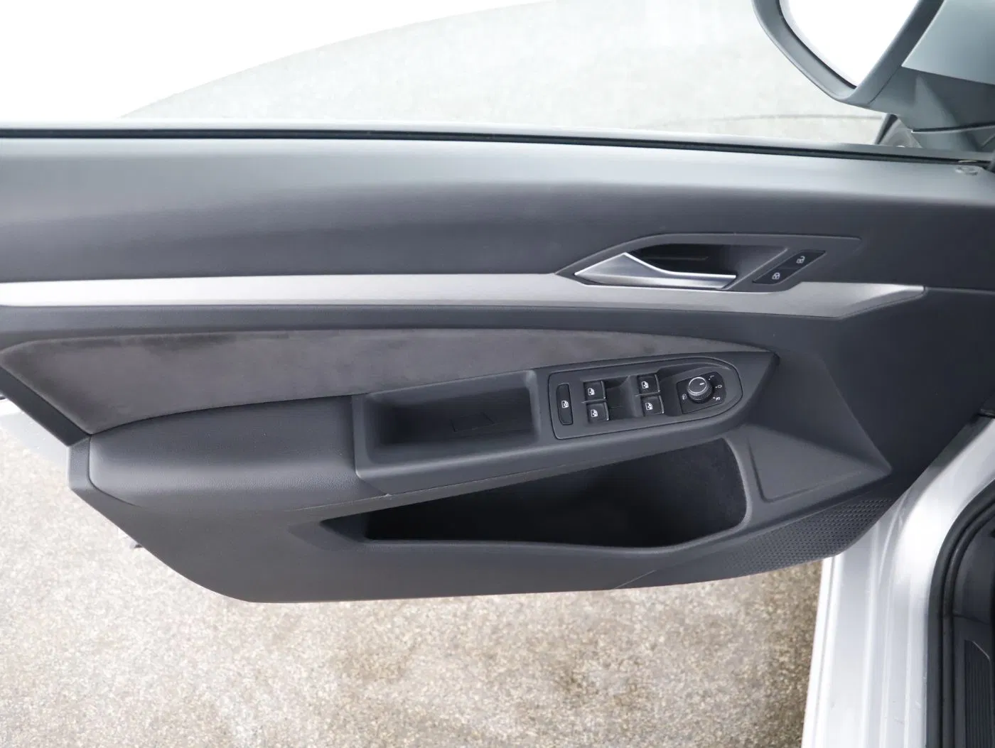 VW Golf VIII Variant 2.0 TDI Life | Bild 7 von 23