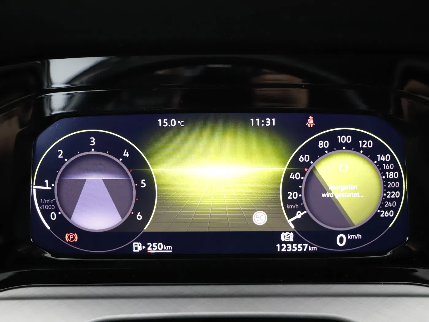 VW Golf VIII Variant 2.0 TDI Life | Bild 13 von 23