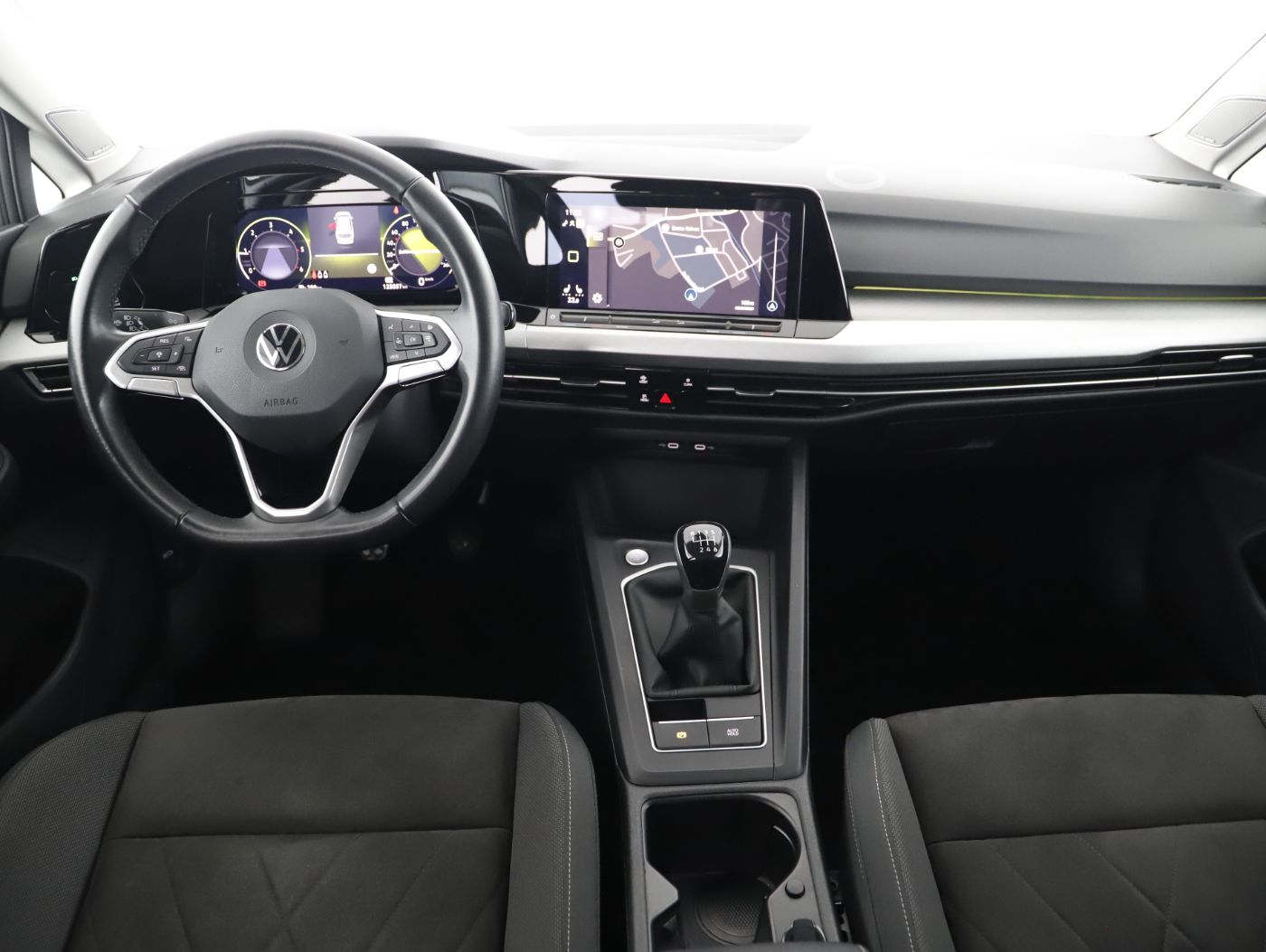 VW Golf VIII Variant 2.0 TDI Life | Bild 11 von 23