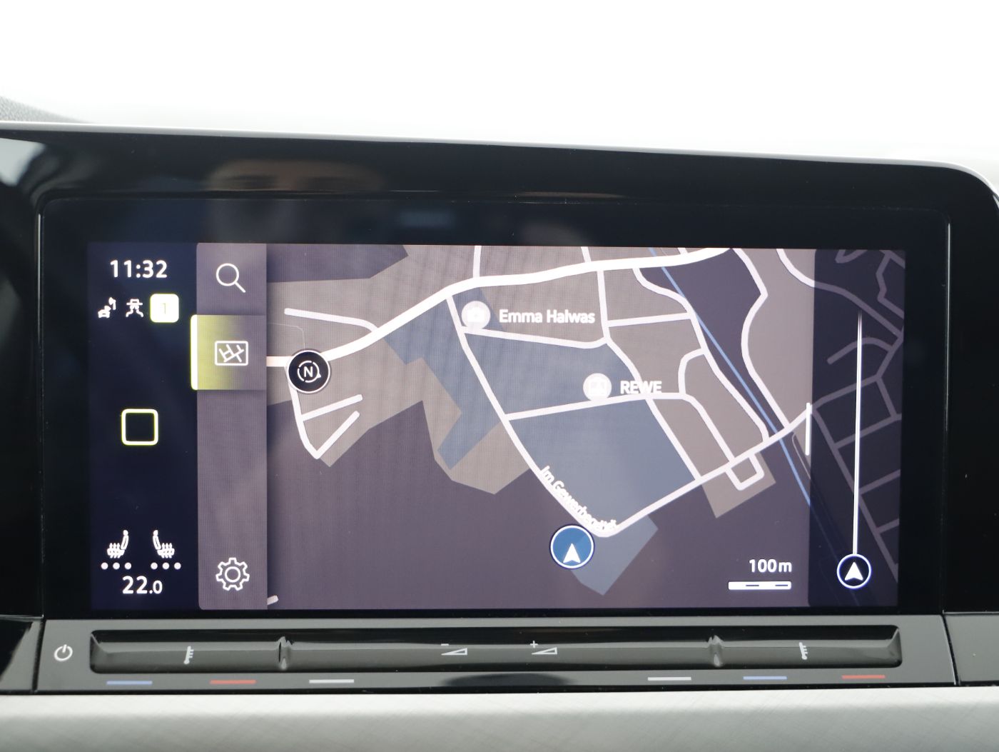 VW Golf VIII Variant 2.0 TDI Life | Bild 19 von 23