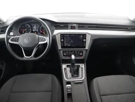 VW Passat Variant 2.0 TDI DSG | Thumbnail 12 von 26