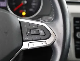 VW Passat Variant 2.0 TDI DSG | Thumbnail 16 von 26