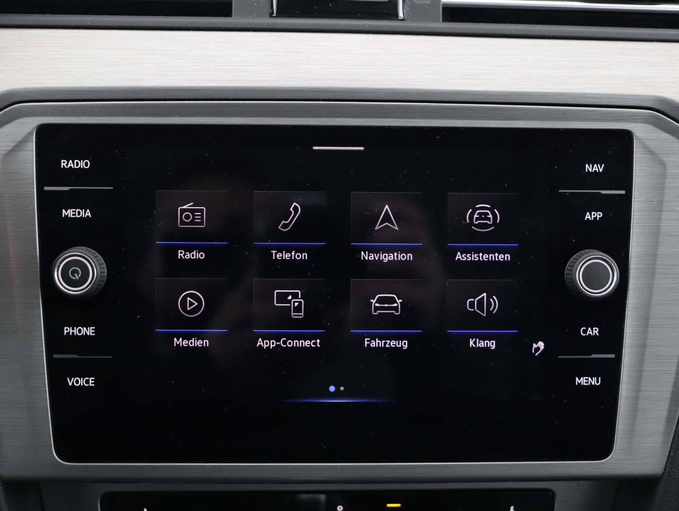 VW Passat Variant 2.0 TDI DSG | Bild 17 von 26