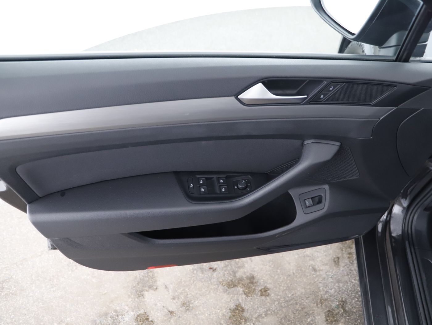 VW Passat Variant 2.0 TDI DSG | Bild 7 von 27