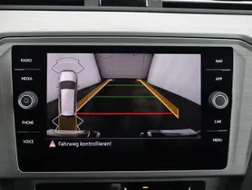 VW Passat Variant 2.0 TDI DSG | Thumbnail 16 von 27