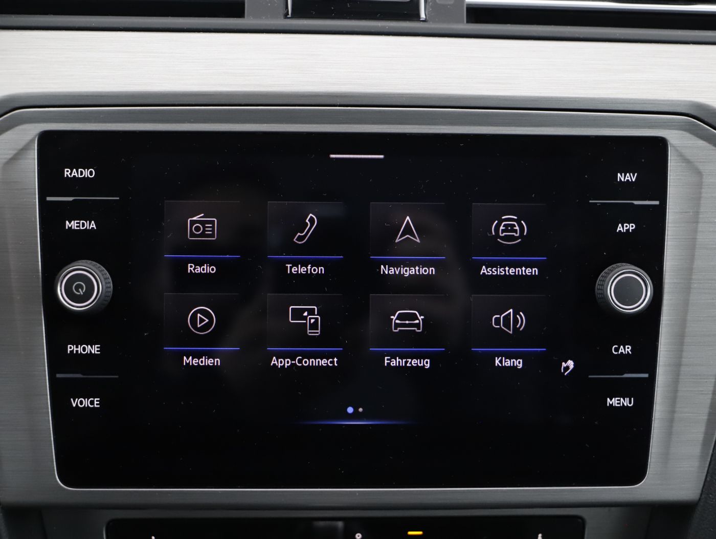 VW Passat Variant 2.0 TDI DSG | Bild 18 von 27