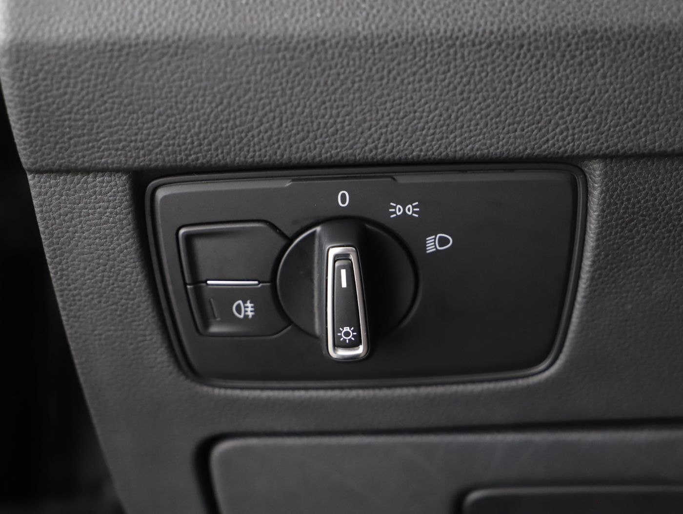 VW Passat Variant 2.0 TDI DSG | Bild 9 von 27