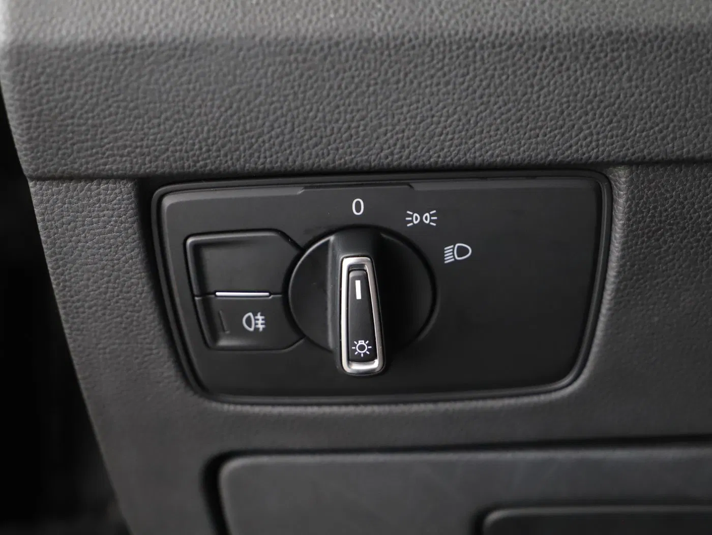 VW Passat Variant 2.0 TDI DSG | Bild 9 von 27