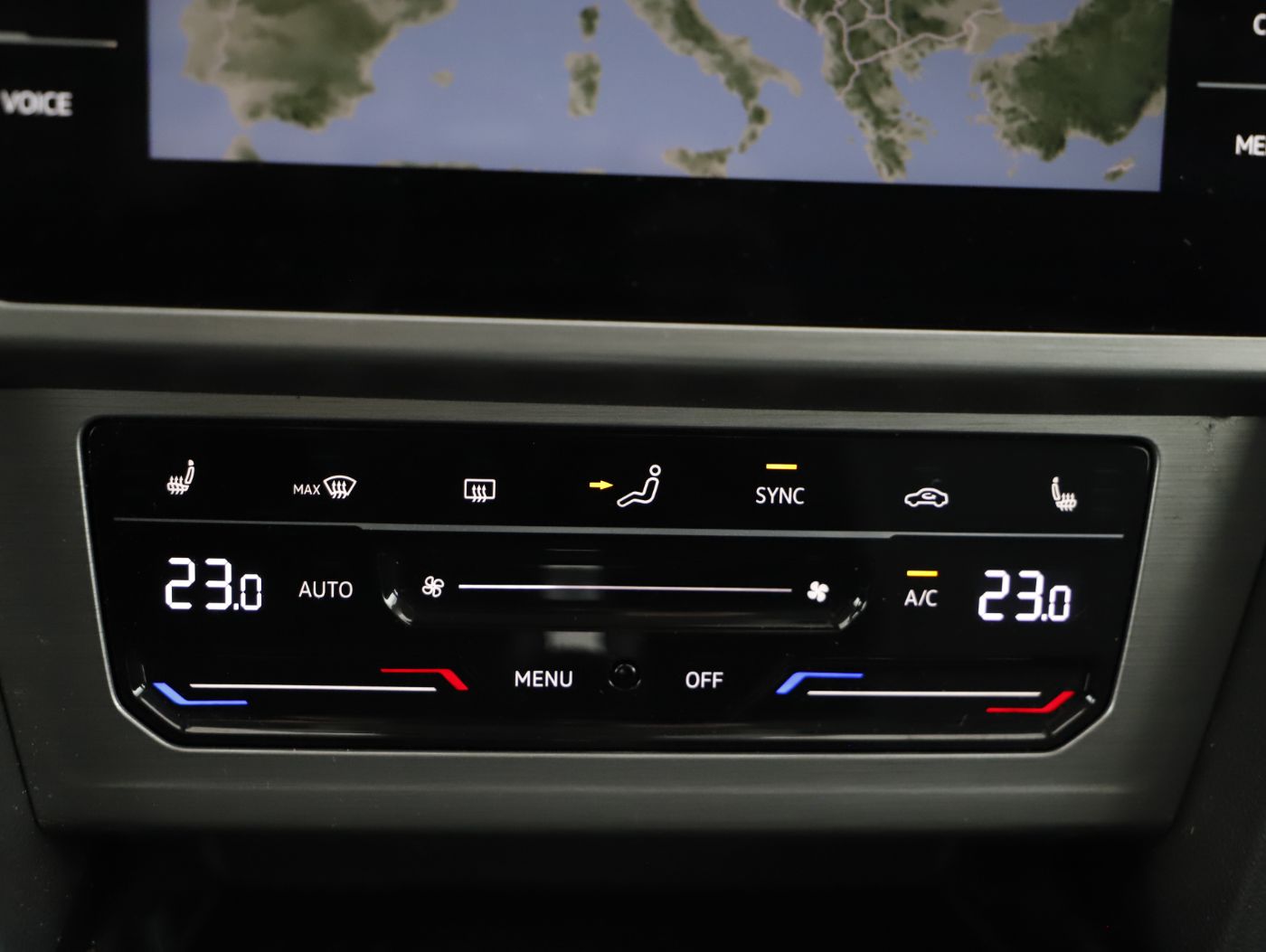 VW Passat Variant 2.0 TDI DSG | Bild 19 von 27
