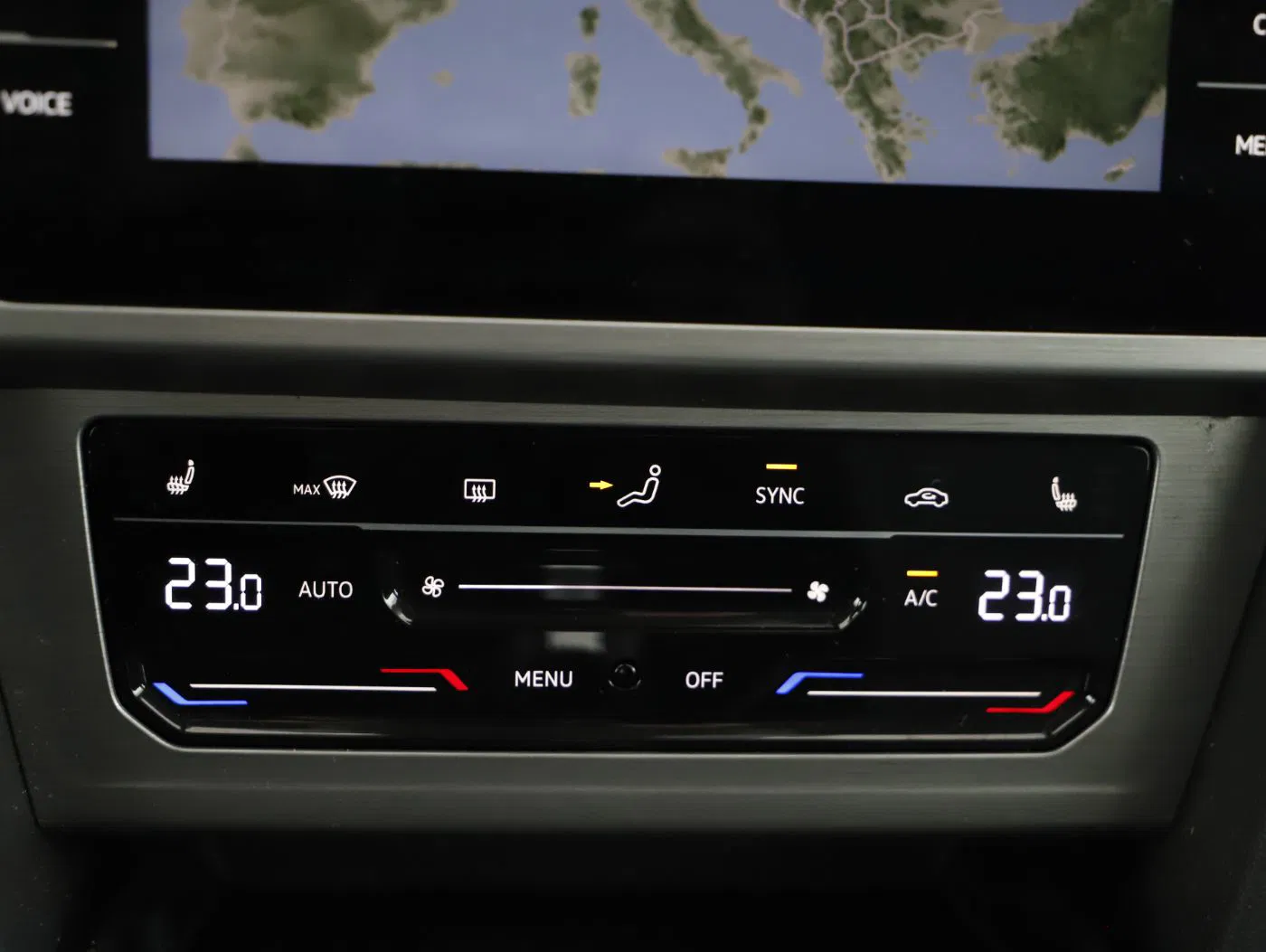 VW Passat Variant 2.0 TDI DSG | Bild 19 von 27