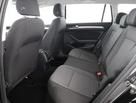 VW Passat Variant 2.0 TDI DSG | Thumbnail 21 von 27