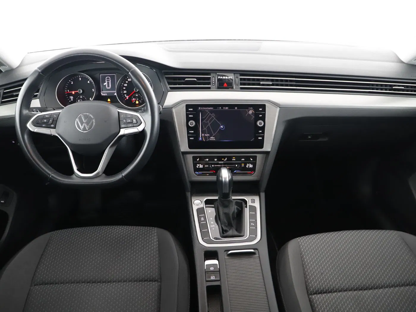 VW Passat Variant 2.0 TDI DSG | Bild 11 von 27