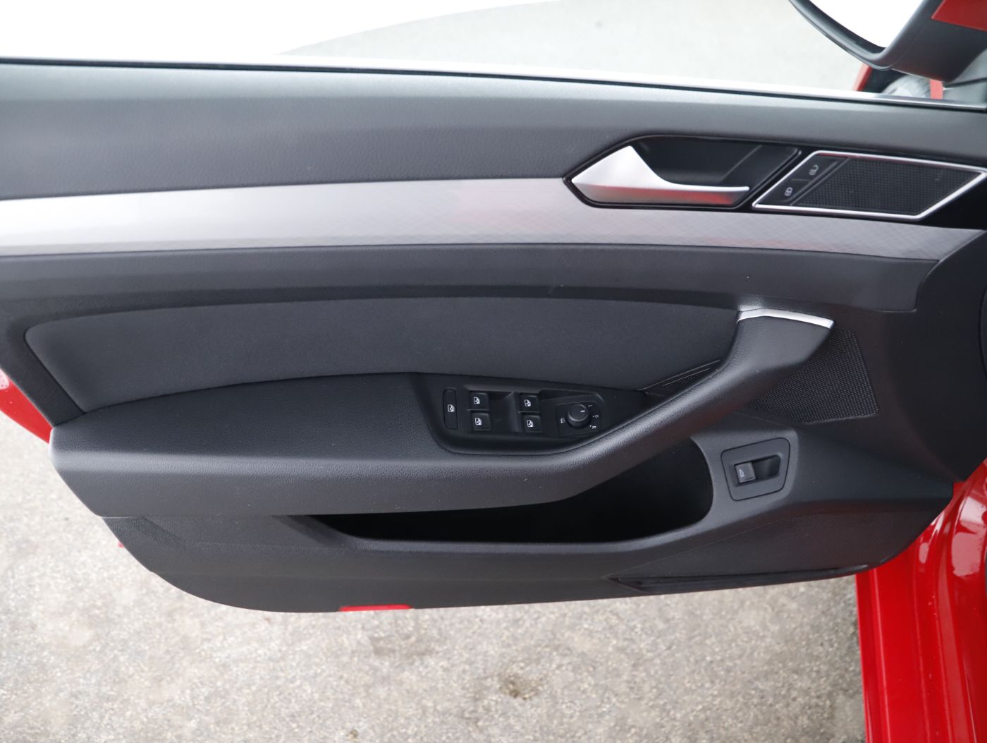 VW Passat Variant 2.0 TDI DSG | Bild 8 von 26