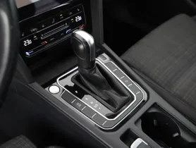 VW Passat Variant 2.0 TDI DSG | Thumbnail 21 von 26