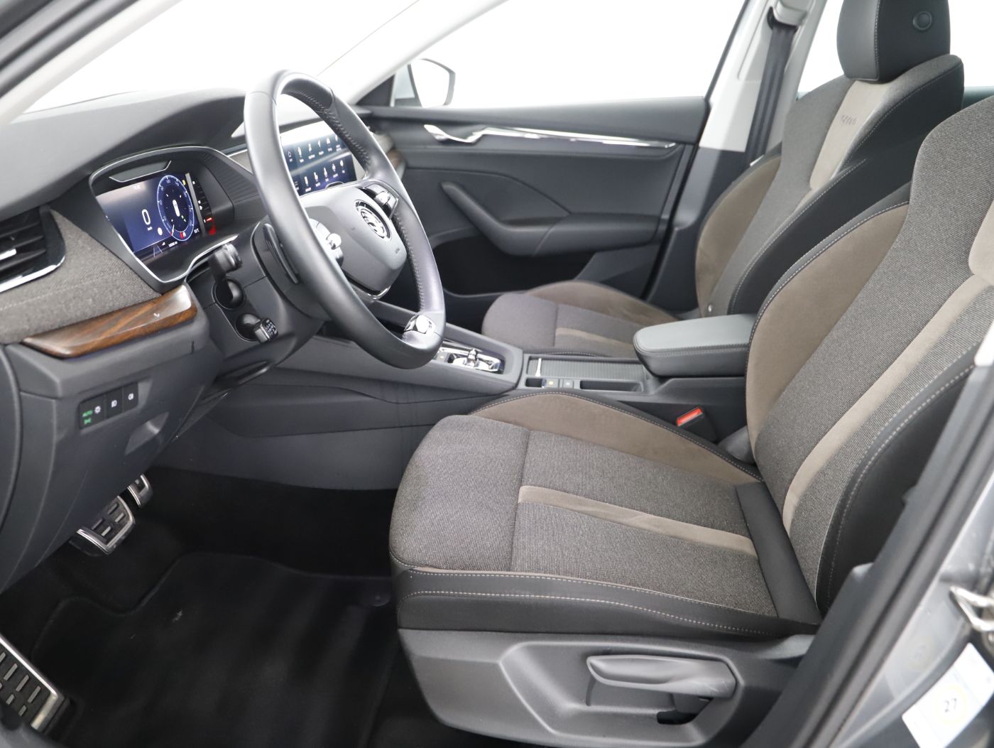 Skoda Octavia Combi TDI 4x4 Scout DSG | Bild 12 von 27