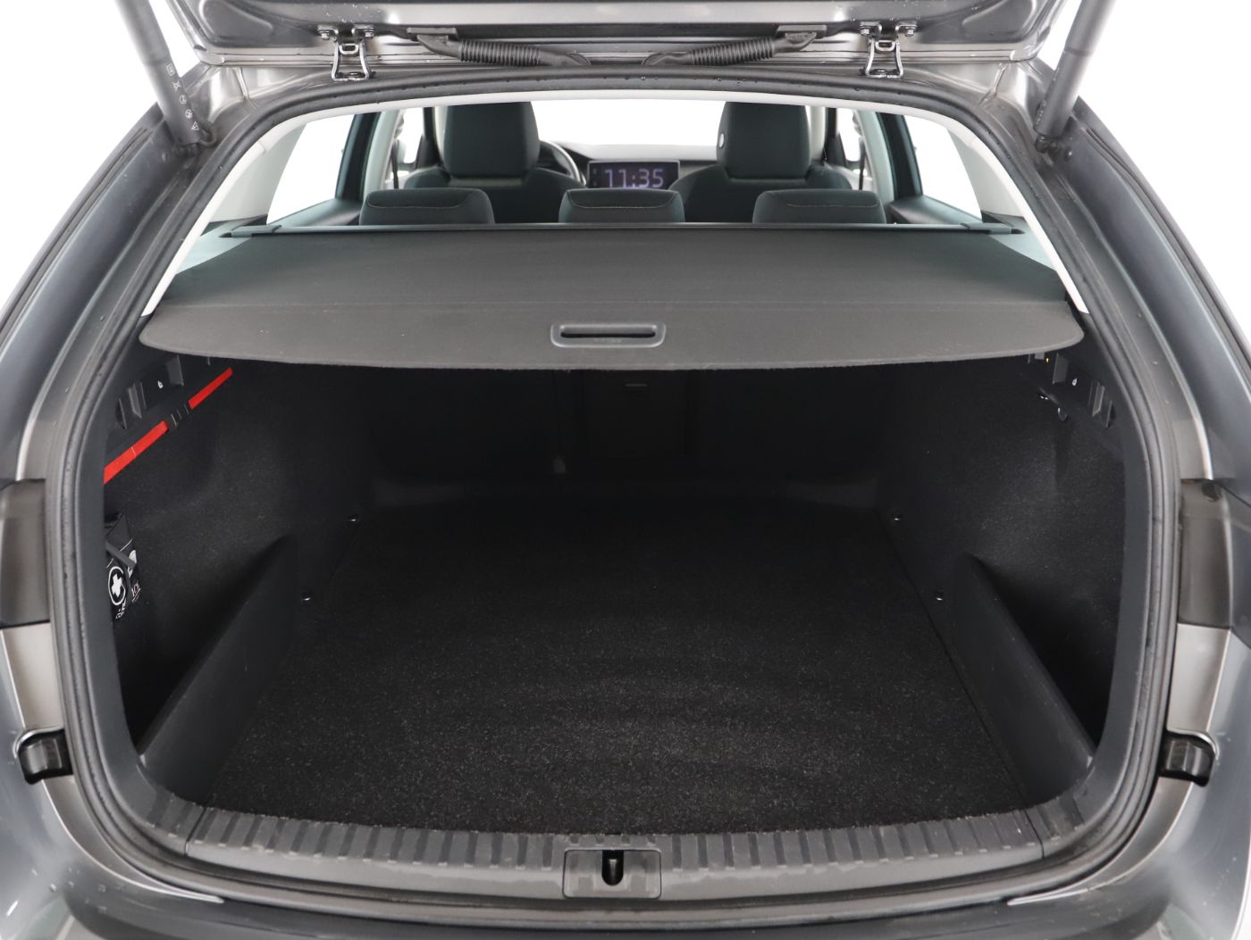 Skoda Octavia Combi TDI 4x4 Scout DSG | Bild 25 von 27