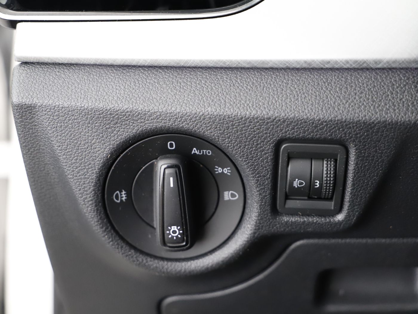 Skoda Kamiq 1.0 TSI Ambition | Bild 9 von 23