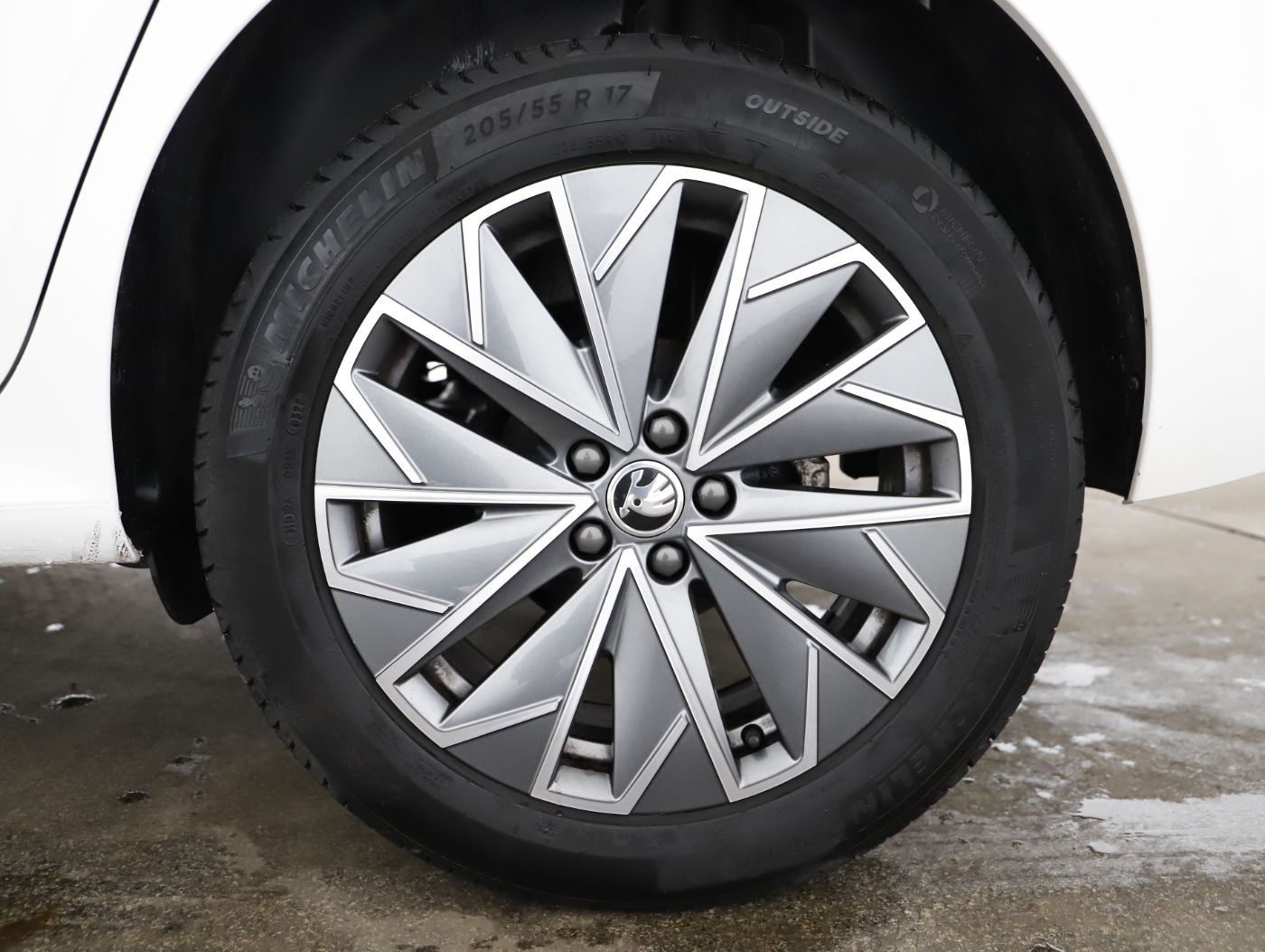 Skoda Kamiq 1.0 TSI Ambition | Bild 6 von 23