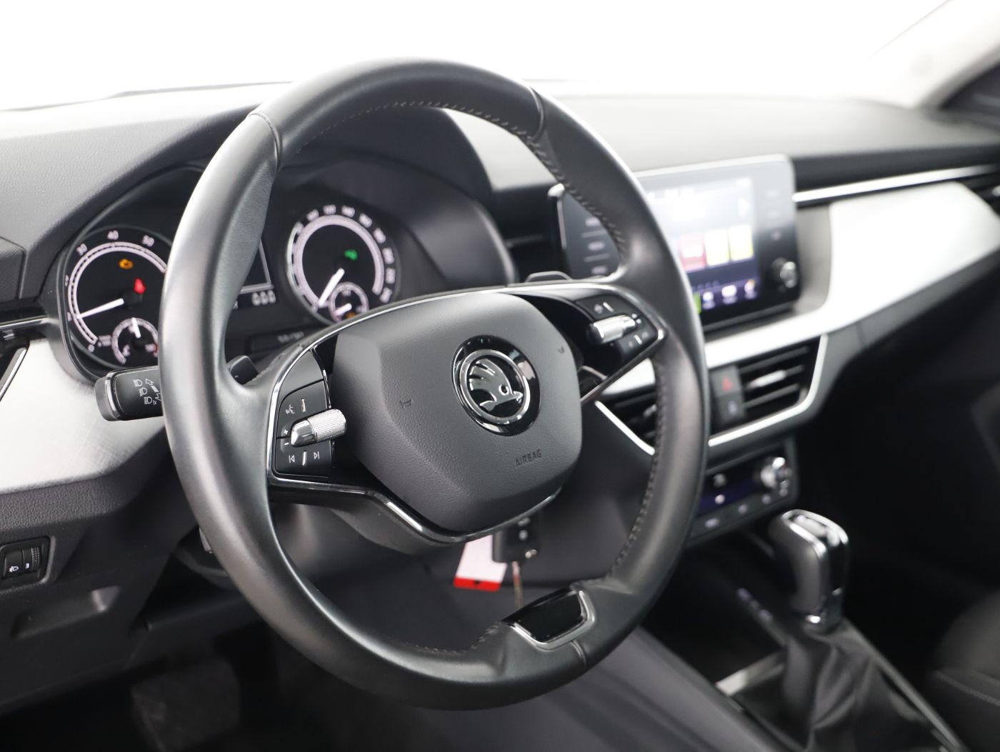 Skoda Kamiq 1.0 TSI Ambition | Bild 12 von 23