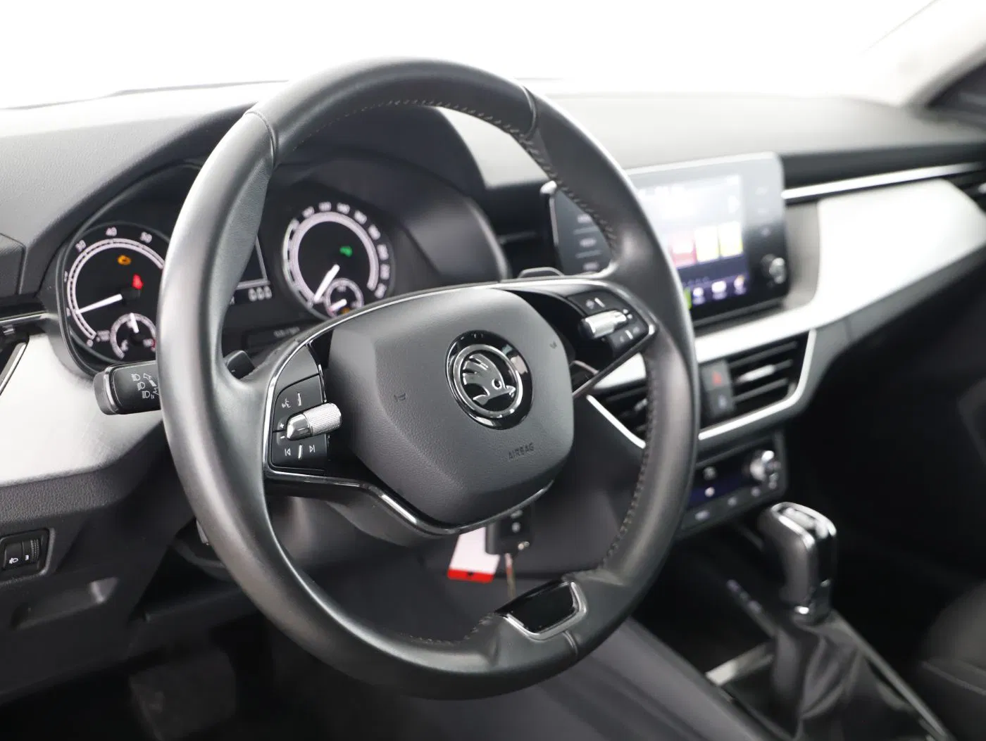 Skoda Kamiq 1.0 TSI Ambition | Bild 12 von 23