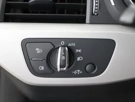 Audi A4 Avant 35 2.0 TDI | Thumbnail 9 von 24