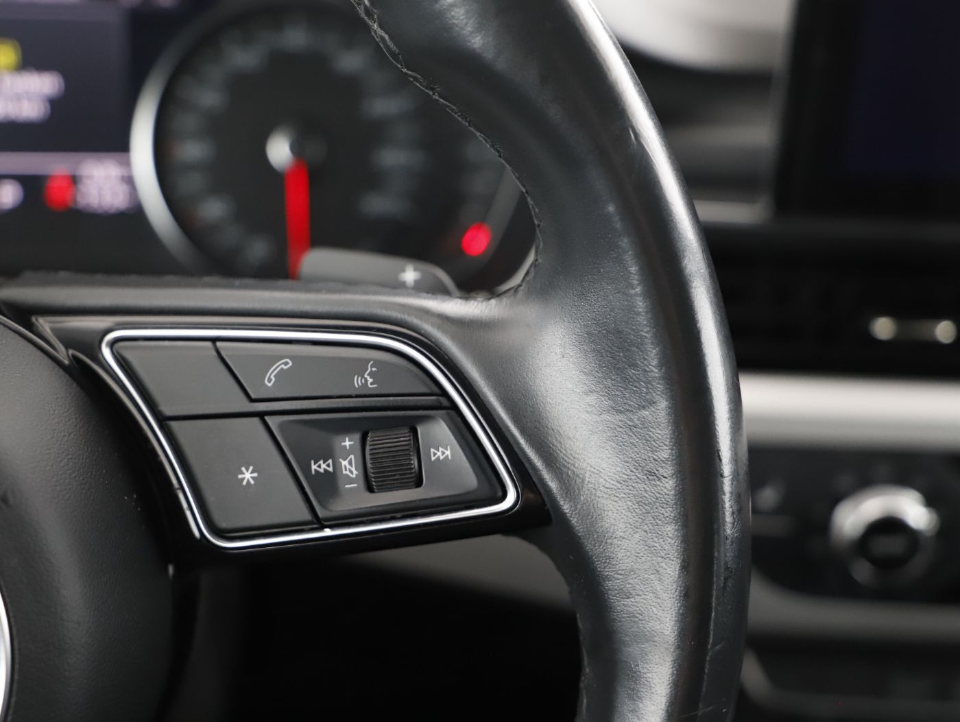 Audi A4 Avant 35 2.0 TDI | Bild 15 von 24