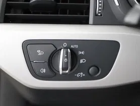 Audi A4 Avant 35 2.0 TDI | Thumbnail 10 von 25
