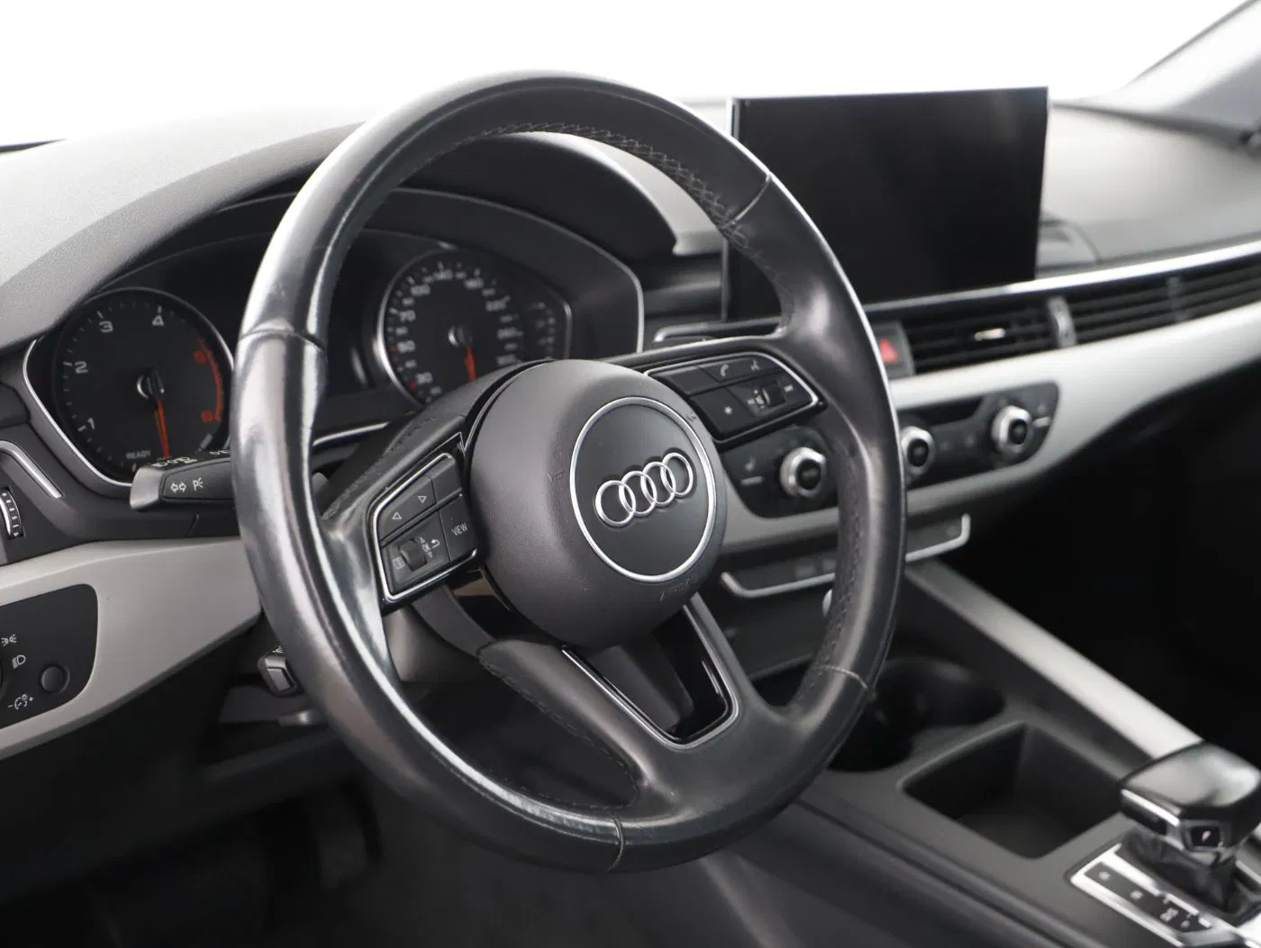Audi A4 Avant 35 2.0 TDI | Bild 13 von 25