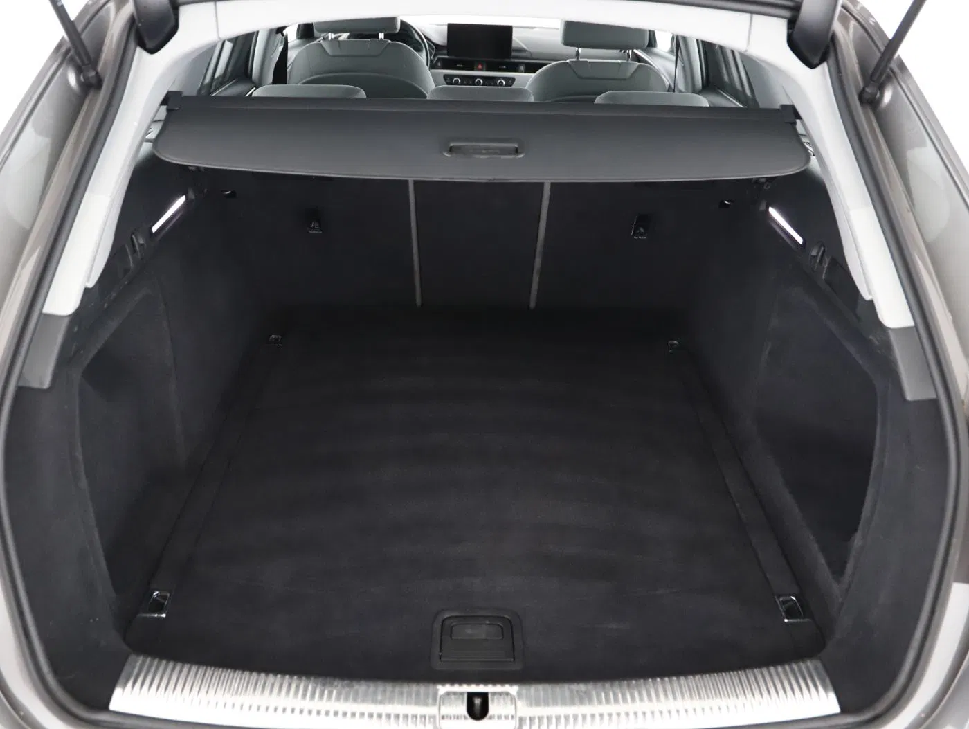 Audi A4 Avant 35 2.0 TDI | Bild 24 von 25