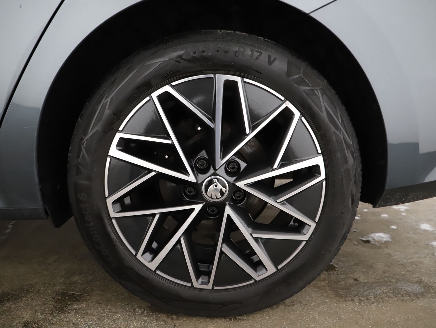 Skoda Octavia Combi 2.0 TDI Amb. DSG | Bild 7 von 28