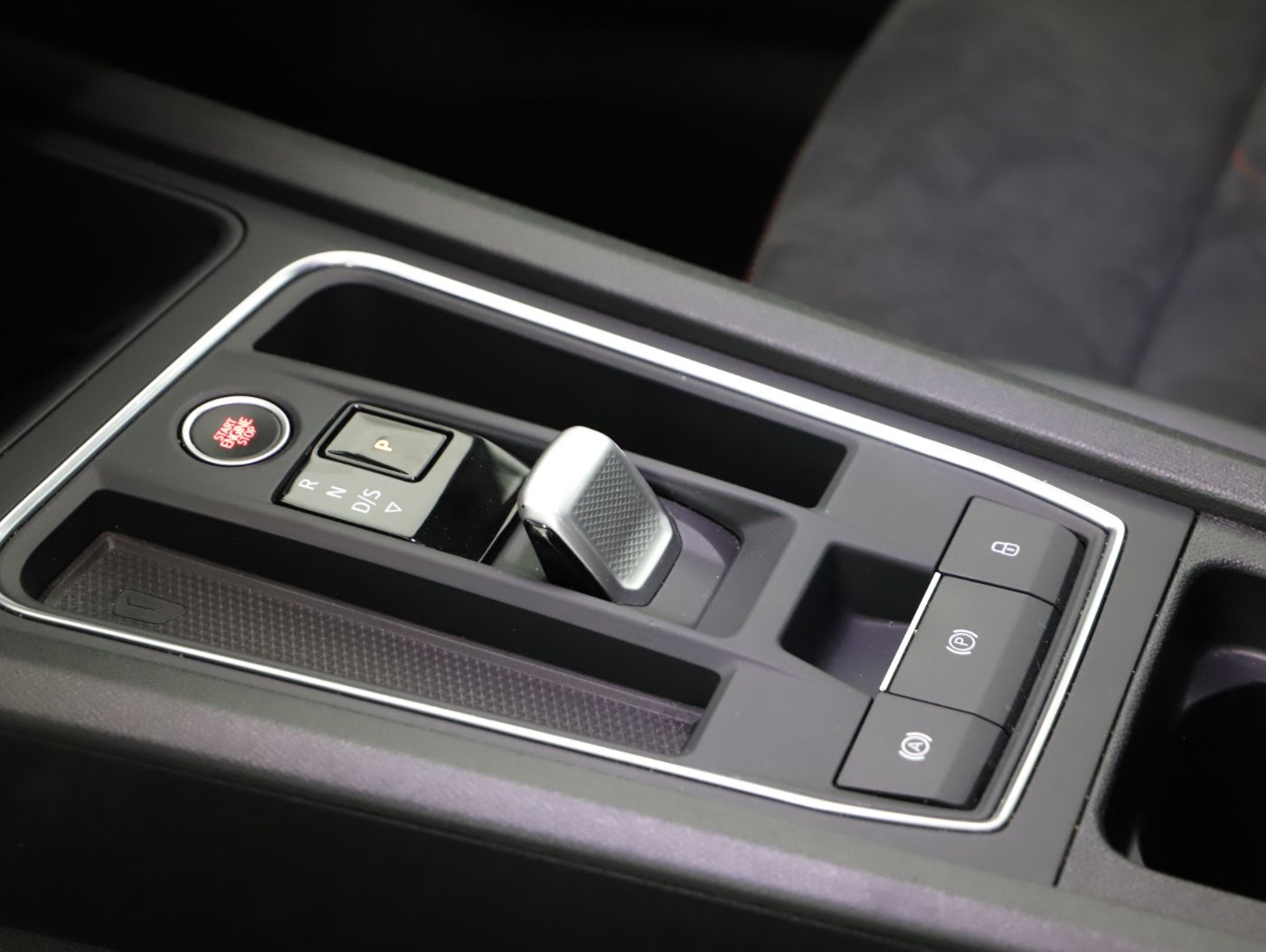 Seat Leon ST 2.0 TDI FR DSG | Bild 20 von 25