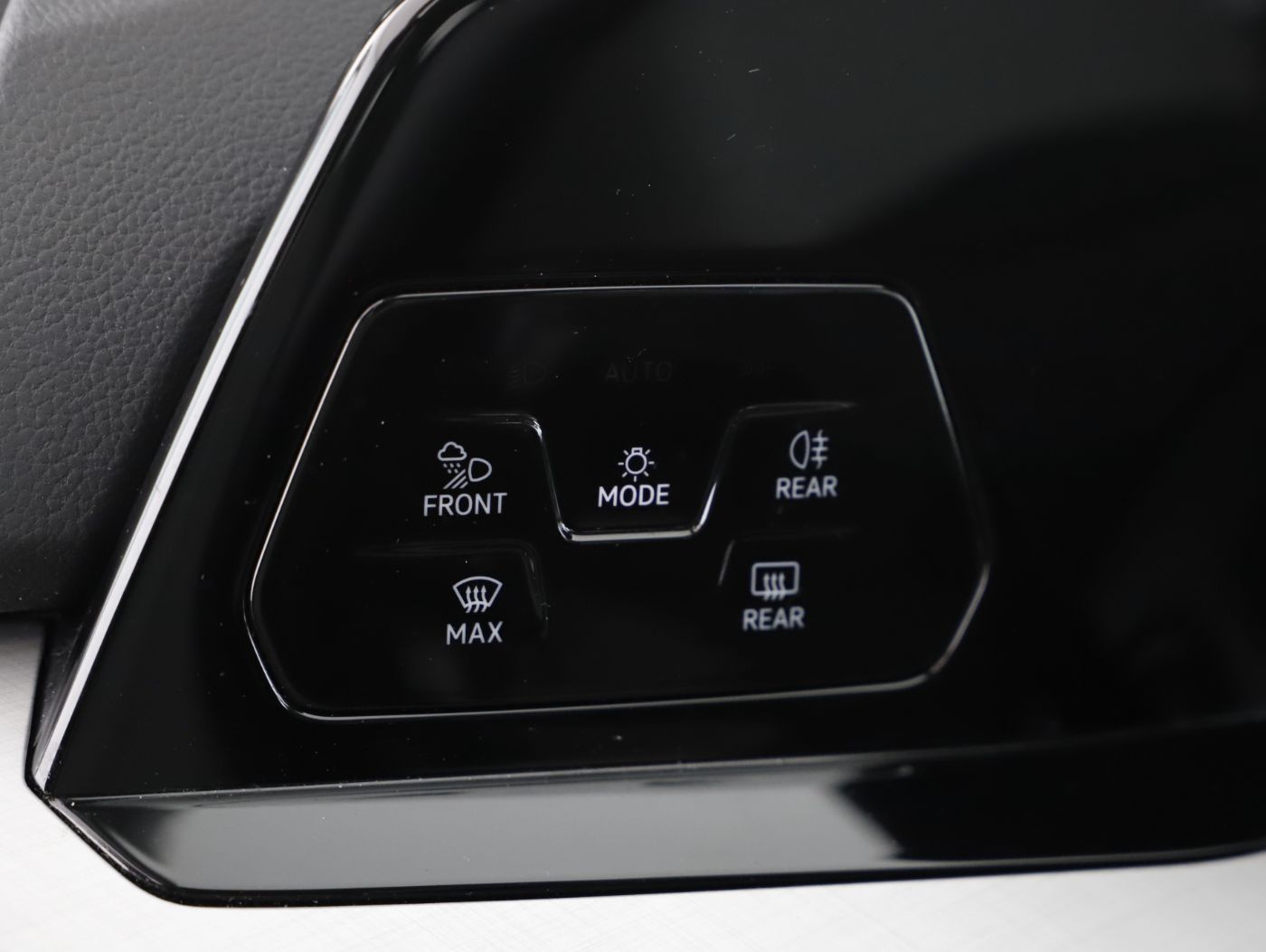 VW Golf VIII Var. 2.0 TDI DSG | Bild 9 von 25