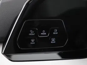 VW Golf VIII Var. 2.0 TDI DSG | Thumbnail 9 von 25