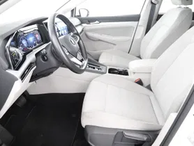 VW Golf VIII Var. 2.0 TDI DSG | Thumbnail 10 von 25