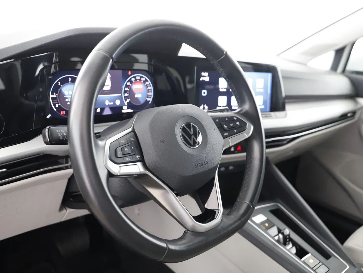 VW Golf VIII Var. 2.0 TDI DSG | Bild 12 von 25