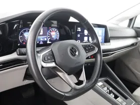 VW Golf VIII Var. 2.0 TDI DSG | Thumbnail 12 von 25