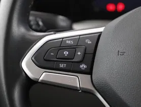 VW Golf VIII Var. 2.0 TDI DSG | Thumbnail 14 von 25