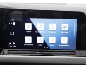 VW Golf VIII Var. 2.0 TDI DSG | Thumbnail 16 von 25