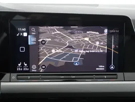 VW Golf VIII Var. 2.0 TDI DSG | Thumbnail 17 von 25