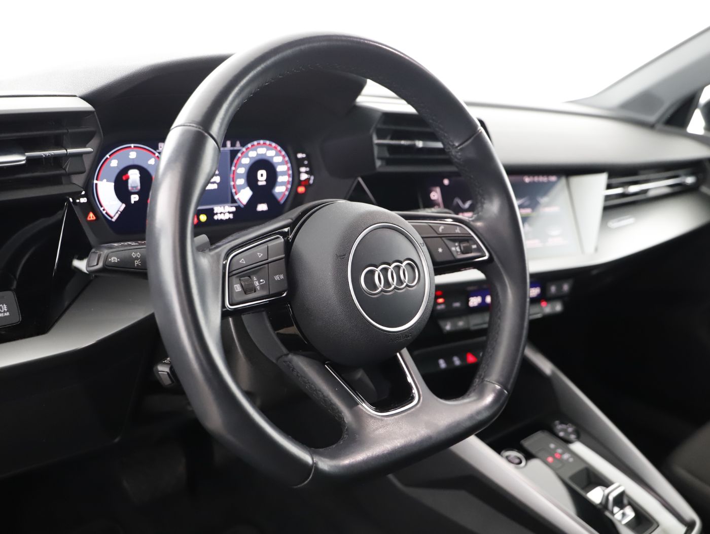 Audi A3 Sportback 35 TDI advanced | Bild 12 von 24